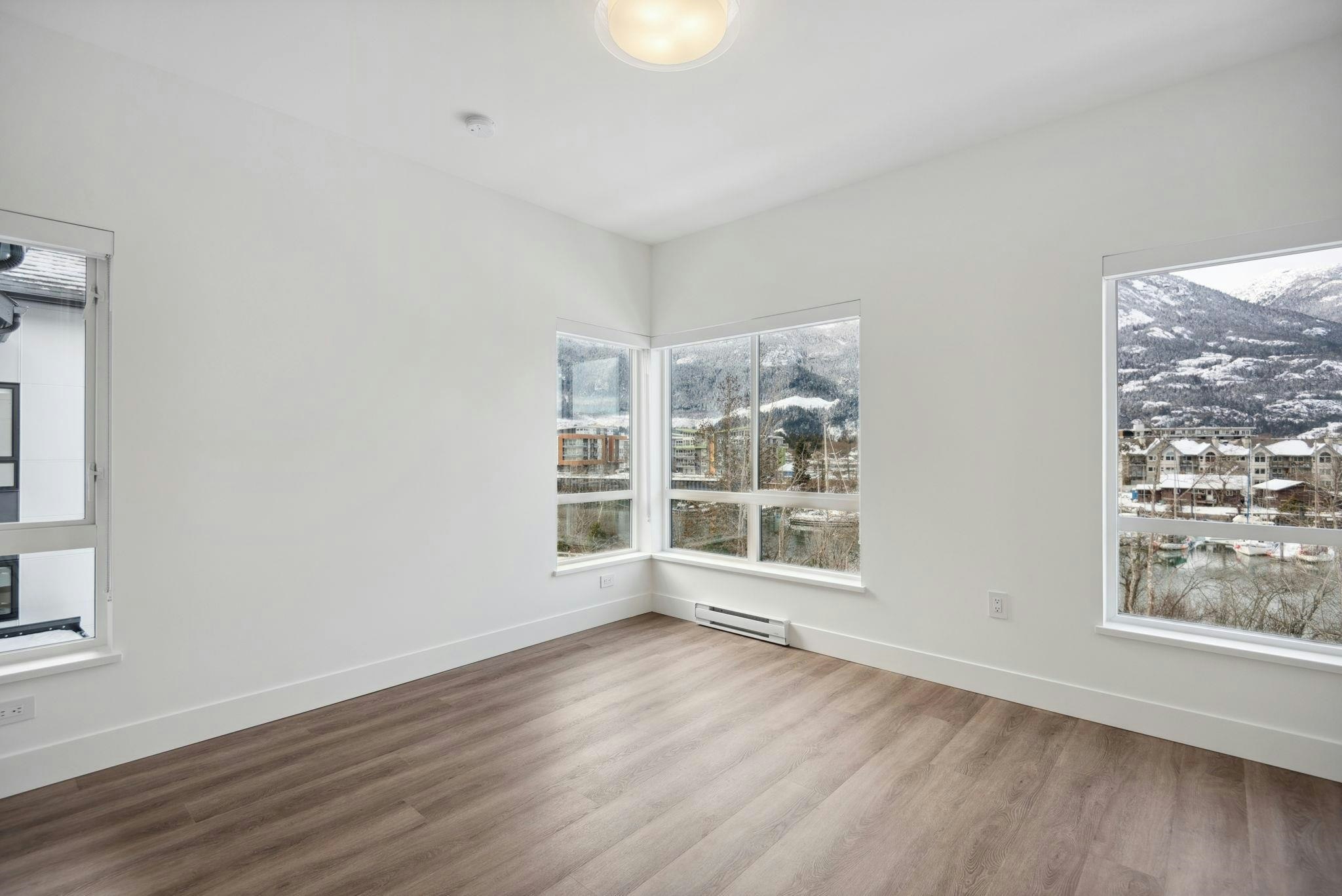 38073 Helm Way, Squamish, BC, V8B 1E6 - 10