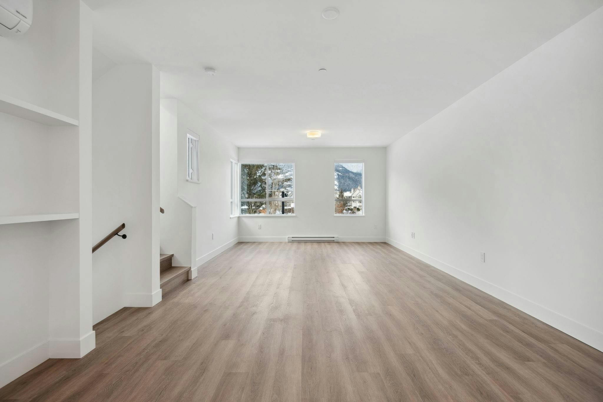 38073 Helm Way, Squamish, BC, V8B 1E6 - 5