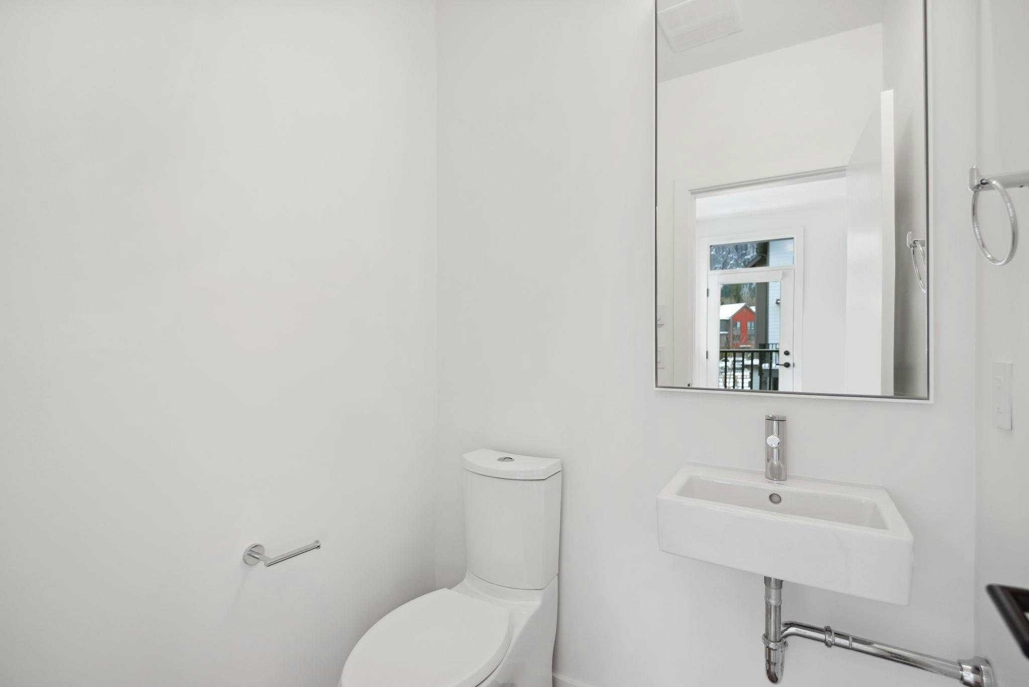 38073 Helm Way, Squamish, BC, V8B 1E6 - 32