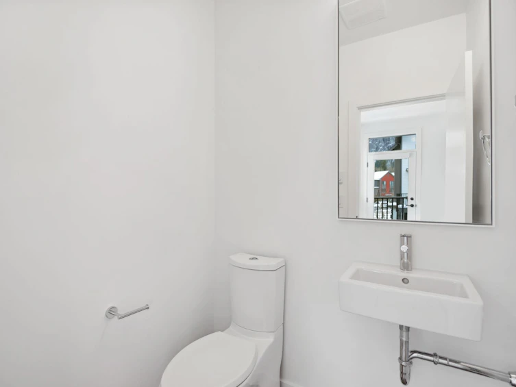 38073 Helm Way, Squamish, BC, V8B 1E6 - 32