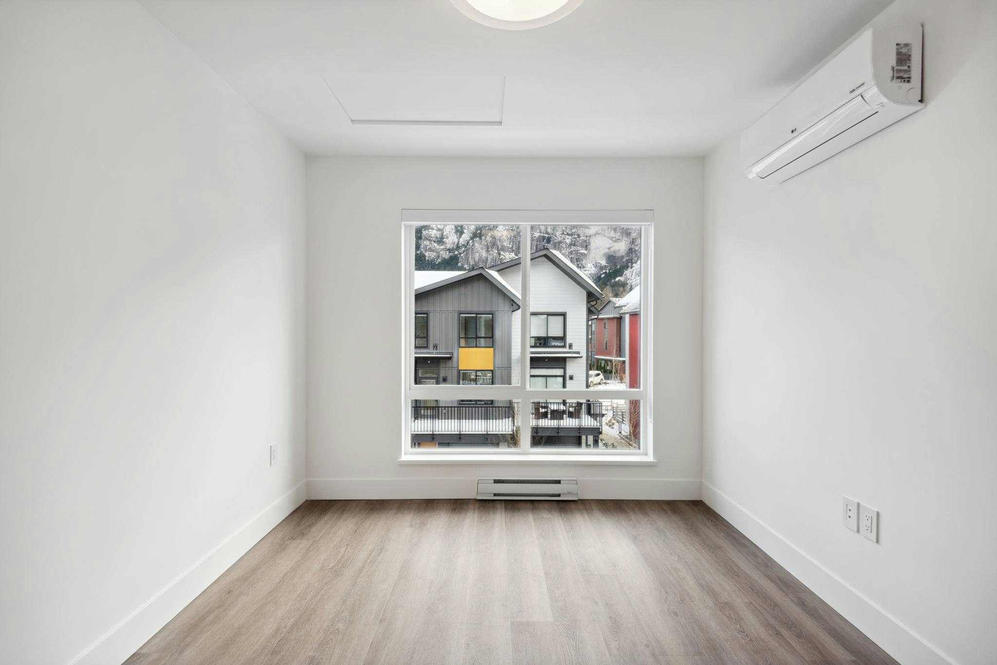 38073 Helm Way, Squamish, BC, V8B 1E6 - 26