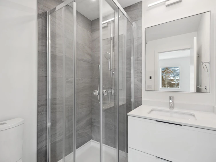 38073 Helm Way, Squamish, BC, V8B 1E6 - 34