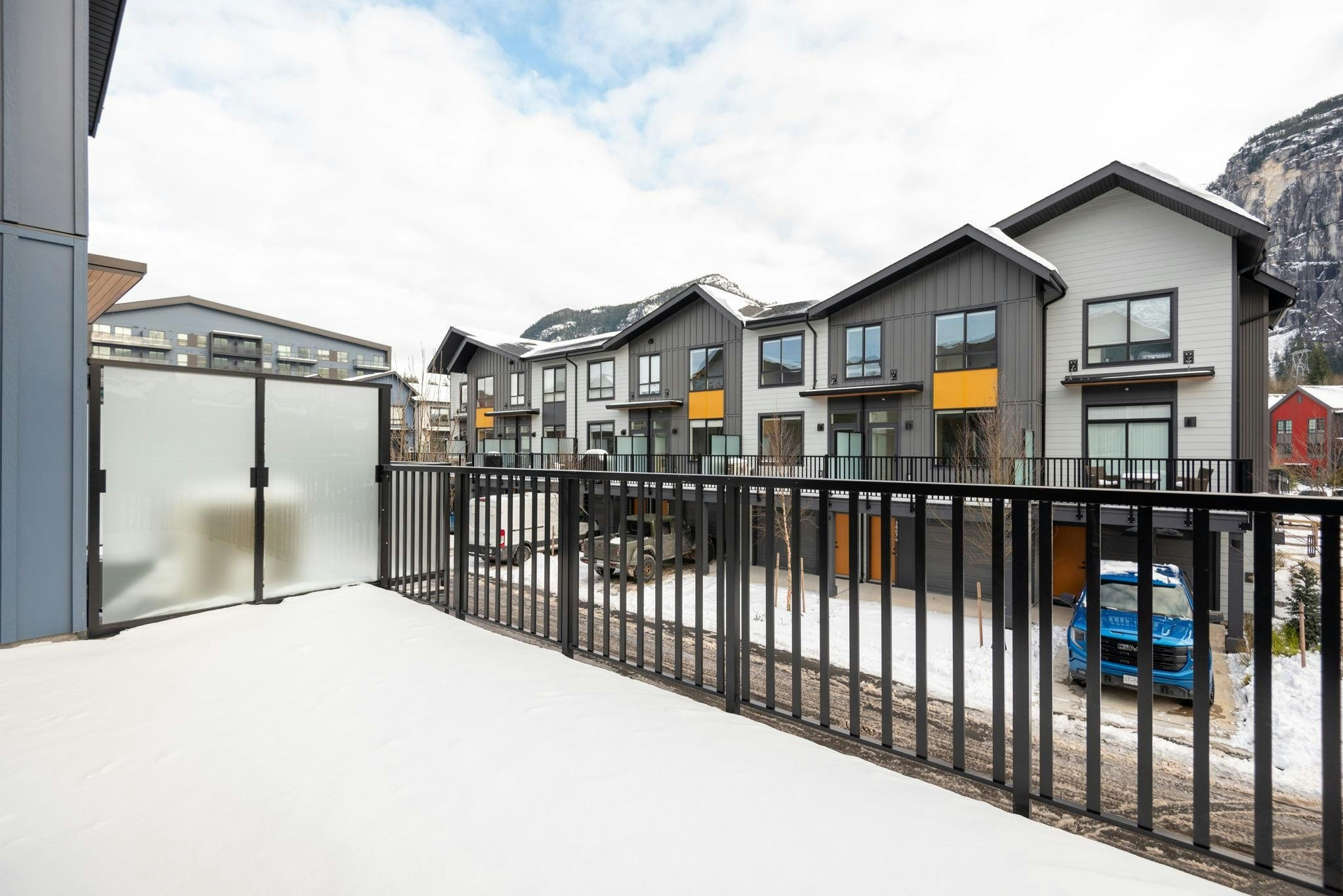 38073 Helm Way, Squamish, BC, V8B 1E6 - 35
