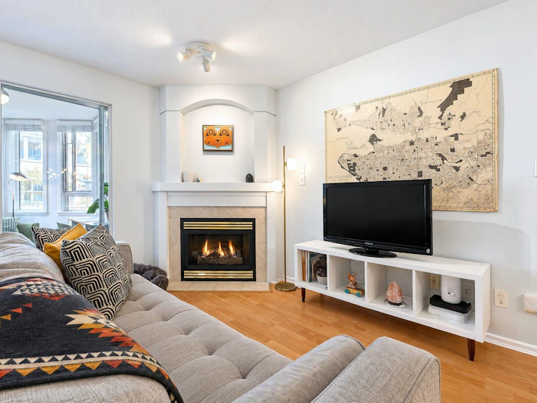 206-2405 Kamloops Street, Vancouver, BC, V5M 4V6 - 9