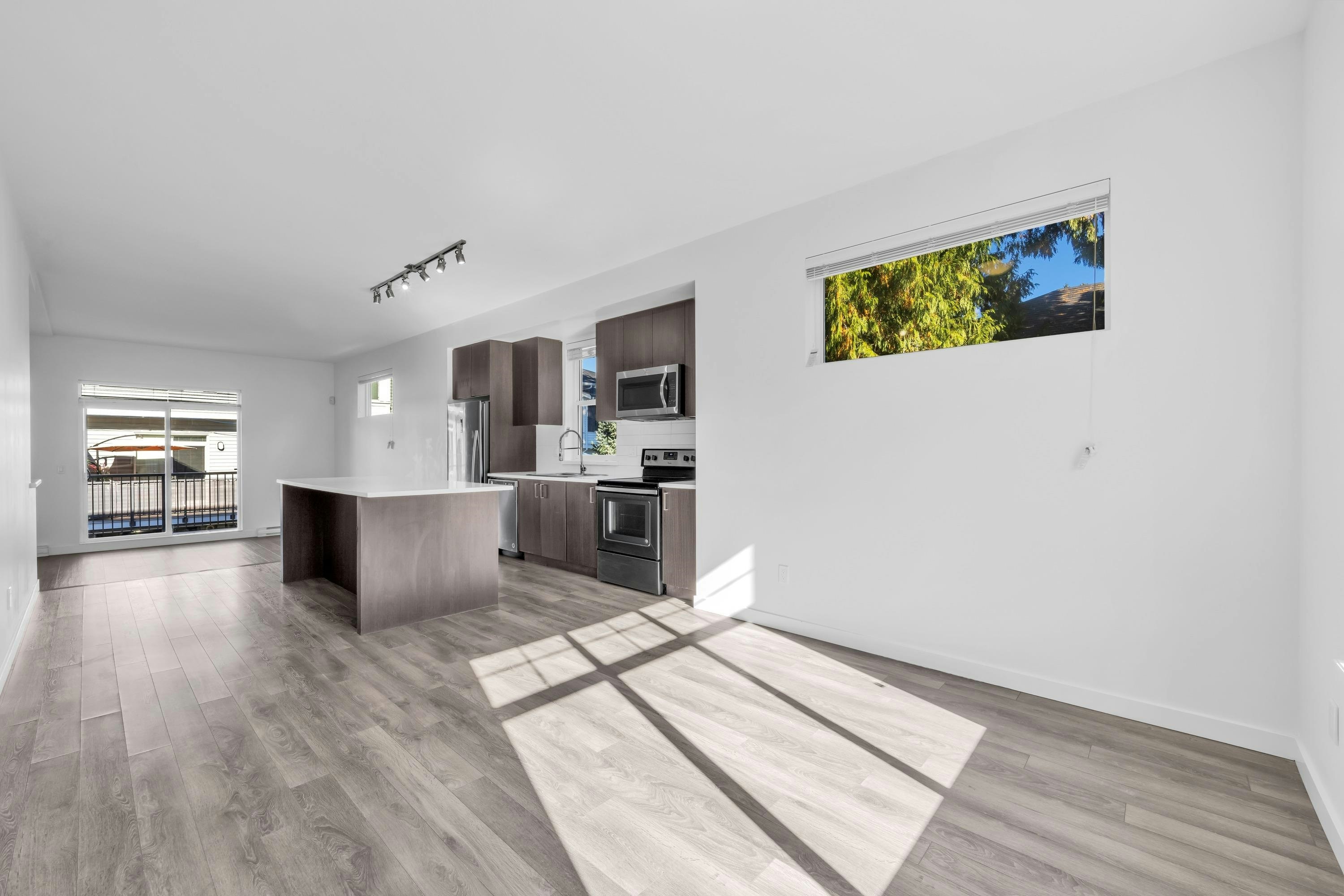 113-8130 136a Street, Surrey, BC, V3W 1H9 - 16