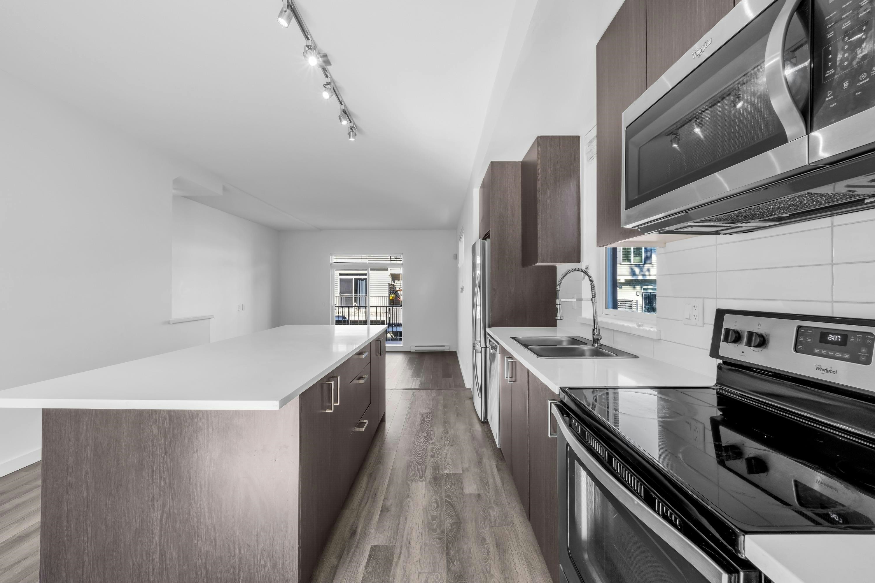 113-8130 136a Street, Surrey, BC, V3W 1H9 - 17