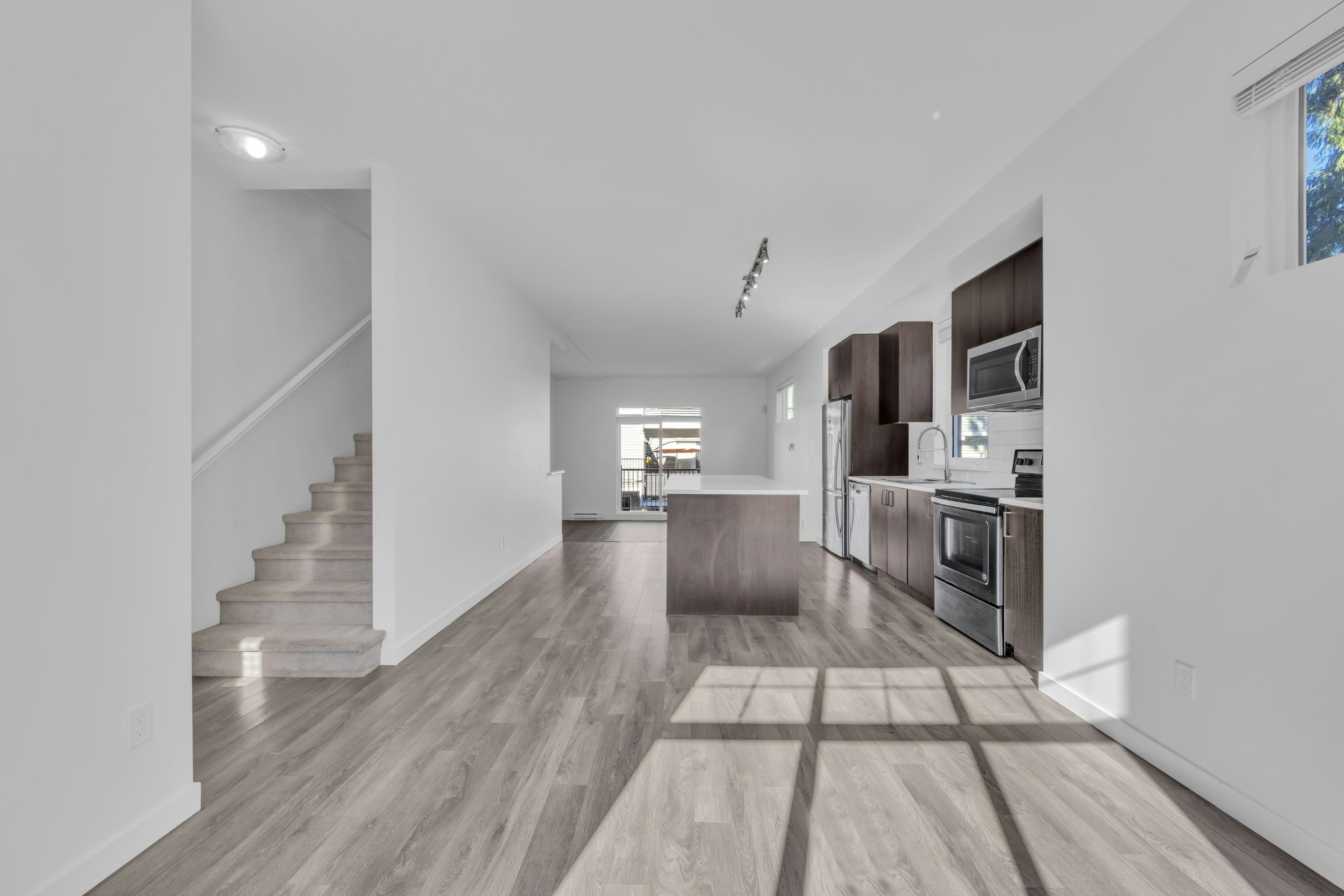 113-8130 136a Street, Surrey, BC, V3W 1H9 - 15