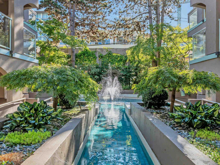 106-1082 W 8th Avenue, Vancouver, BC, V6H 1C4