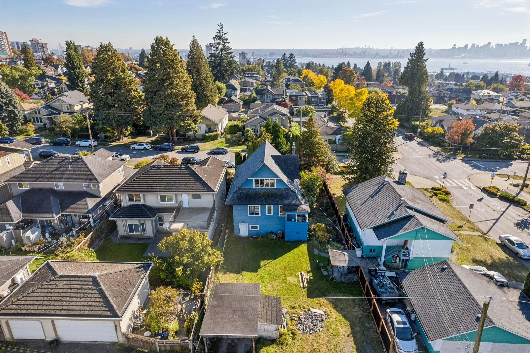 358 W 16th Street, North Vancouver, BC, V7M 1T8