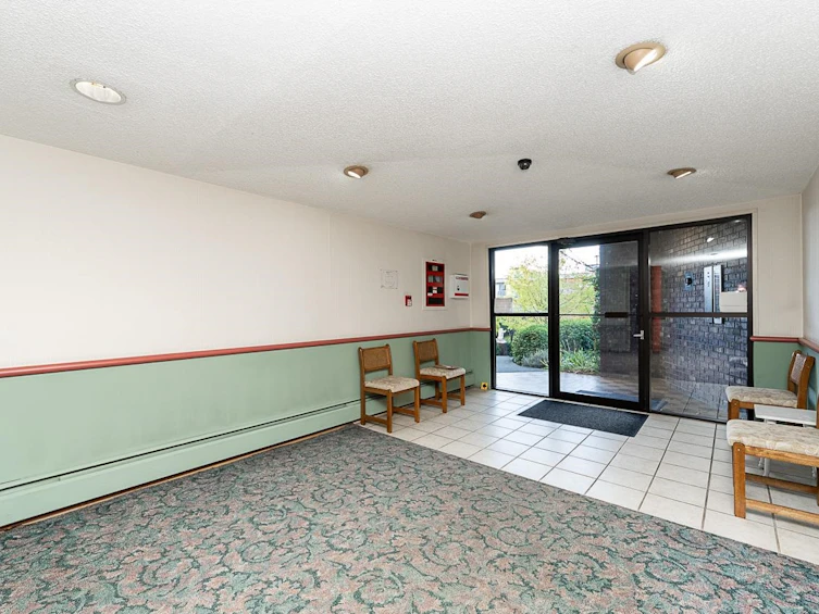 301-327 Ninth Street, New Westminster, BC, V3M 3V8 - 24