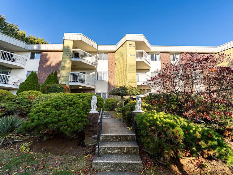 301-327 Ninth Street, New Westminster, BC, V3M 3V8 - 27