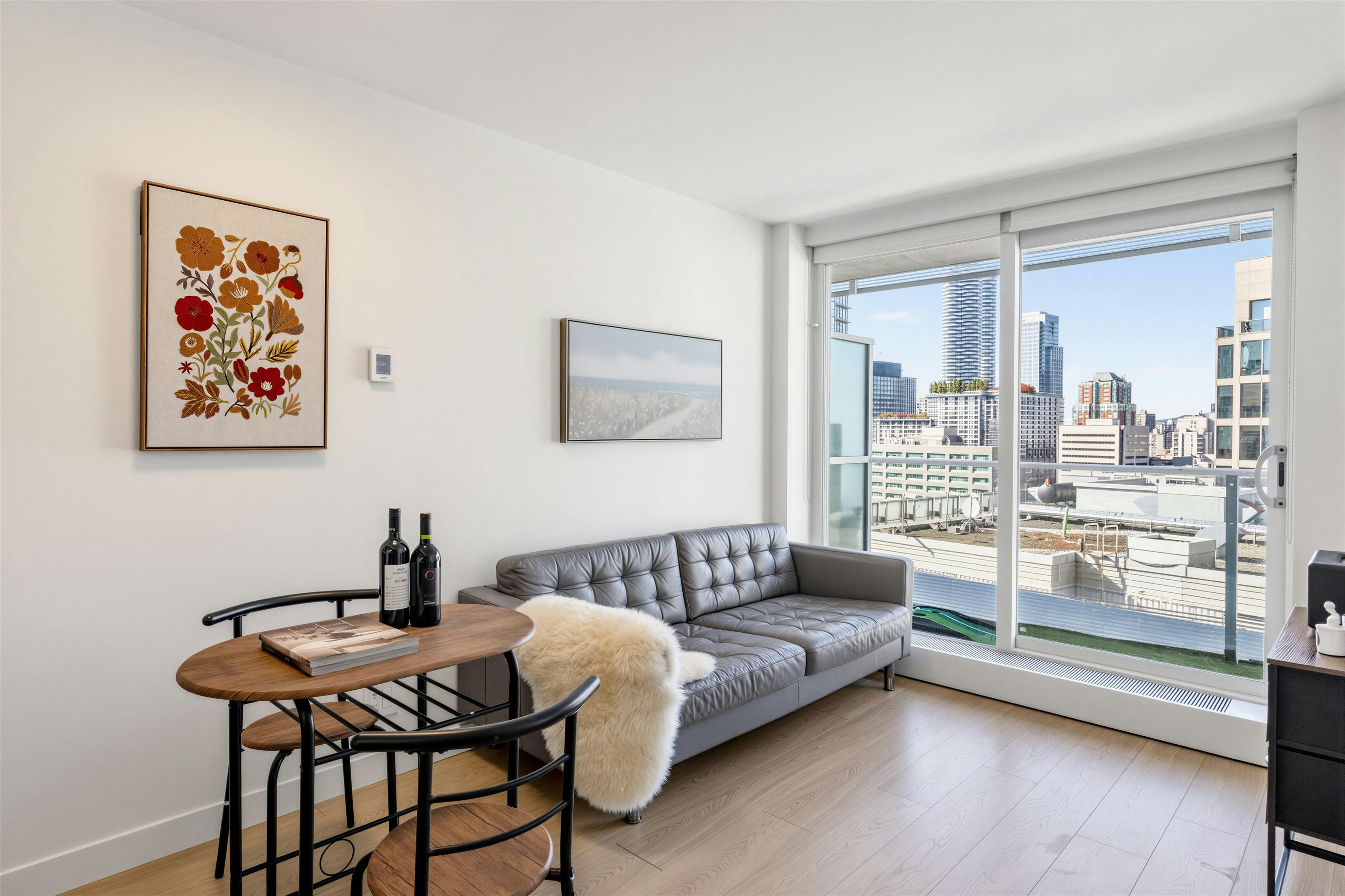 1902-777 Richards Street, Vancouver, BC, V6B 0M6 - 5