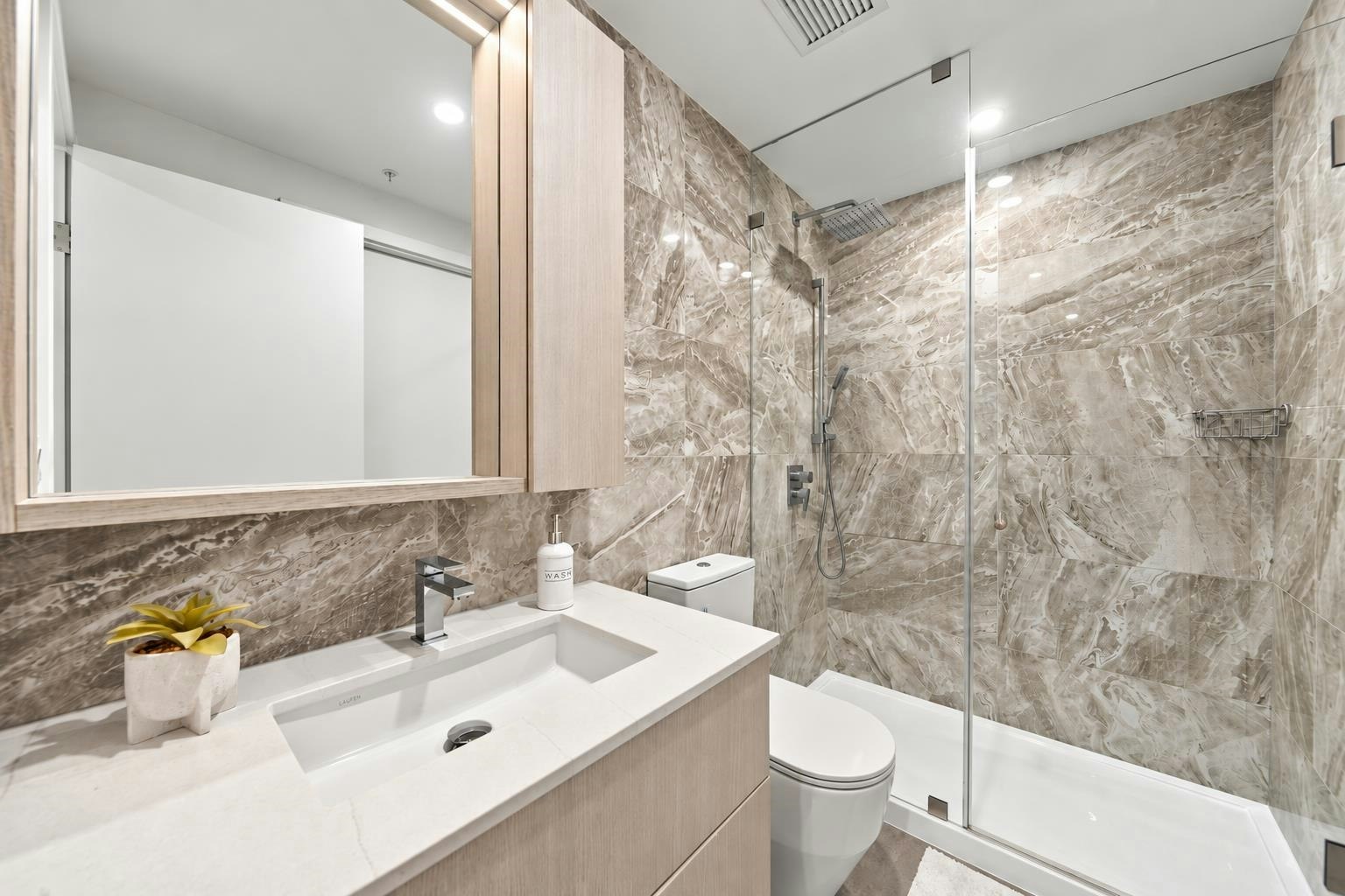 2407-6468 Willingdon Avenue, Burnaby, BC, V5H 0L3 - 21
