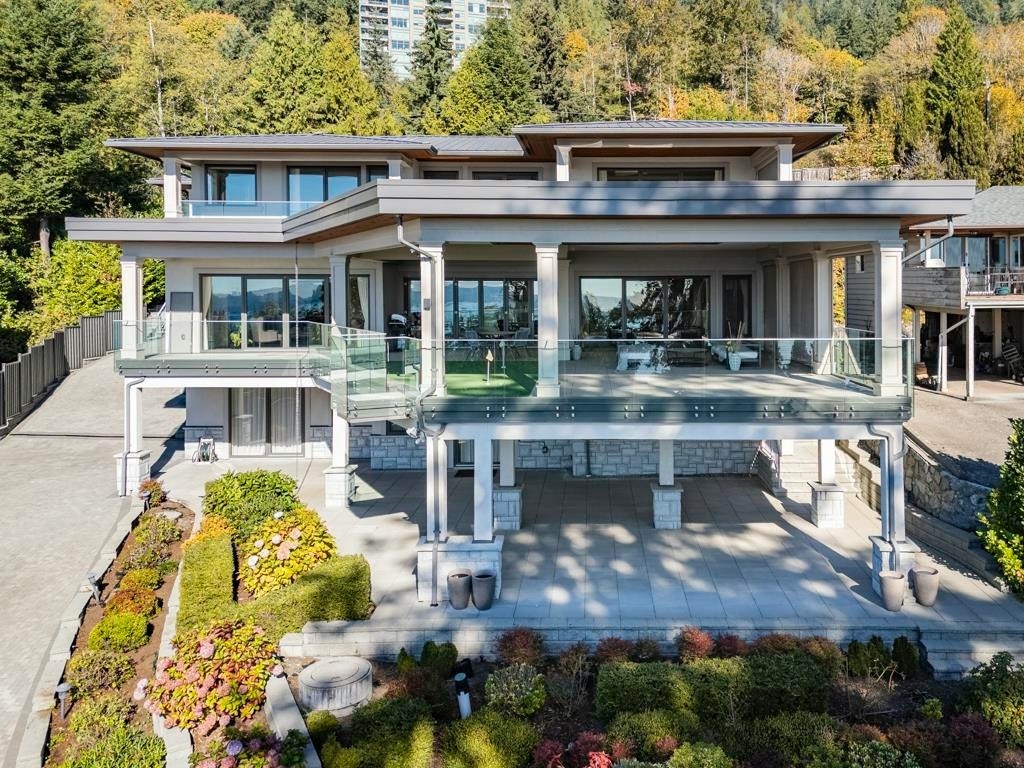 3185 Benbow Road, West Vancouver, BC, V7V 3E1 - 2
