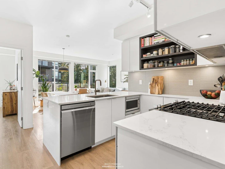 313-725 Marine Drive, North Vancouver, BC, V7M 0G2 - 9
