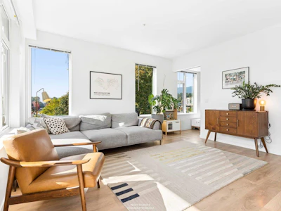 313-725 Marine Drive - 4
