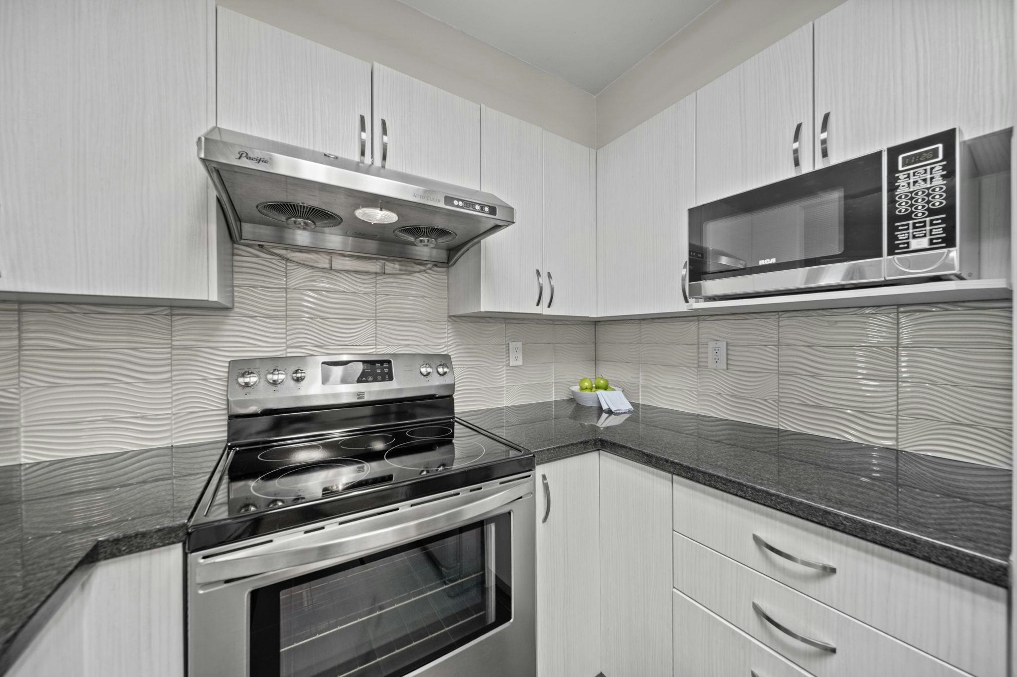 302-6745 Station Hill Court, Burnaby, BC, V3N 4Z4 - 10