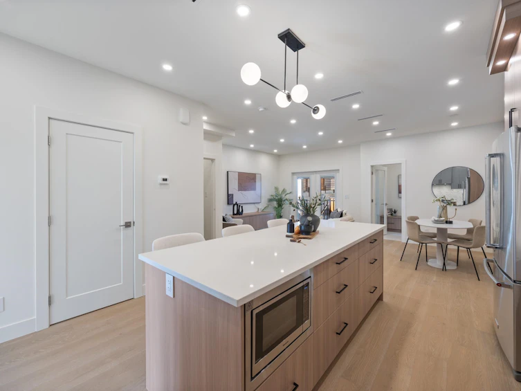 3-6176 Elgin Avenue, Burnaby, BC, V5H 3S4 - 13