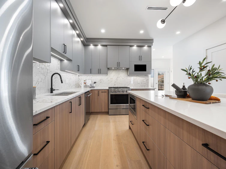 3-6176 Elgin Avenue, Burnaby, BC, V5H 3S4 - 11