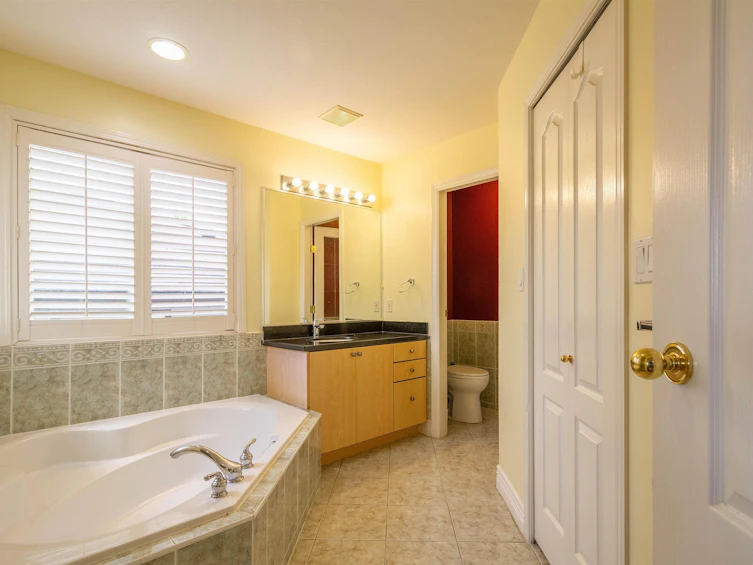 2115 Berkshire Crescent, Coquitlam, BC, V3E 3N4 - 18