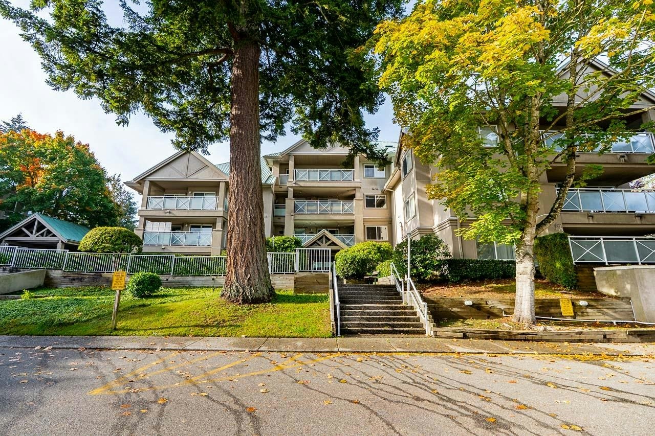 202-15130 29a Avenue, Surrey, BC, V4P 3B1