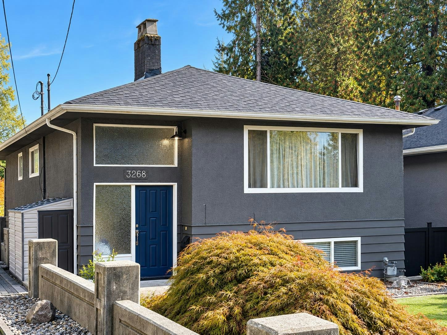 3268 Royal Avenue, North Vancouver, BC, V7K 1Y8