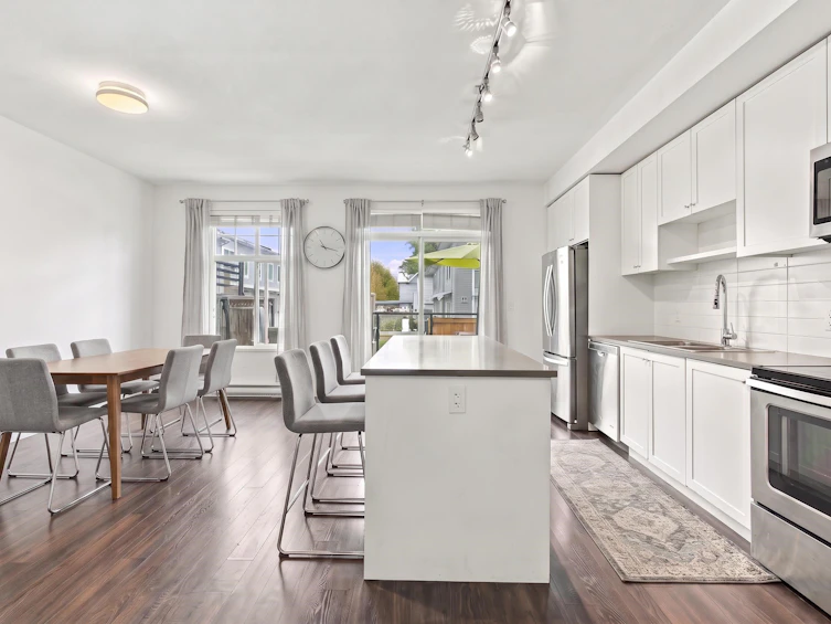 128-15230 Guildford Drive, Surrey, BC, V3R 0C8 - 8