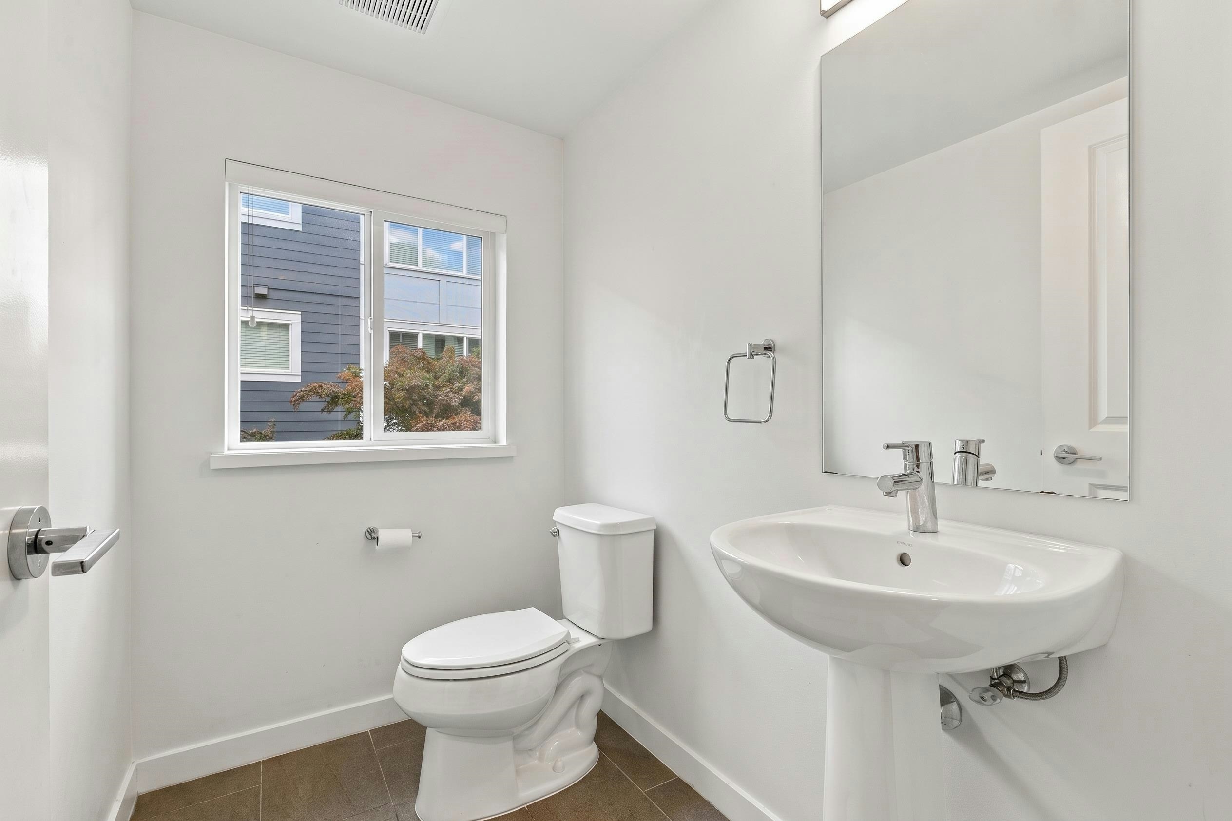 128-15230 Guildford Drive, Surrey, BC, V3R 0C8 - 18