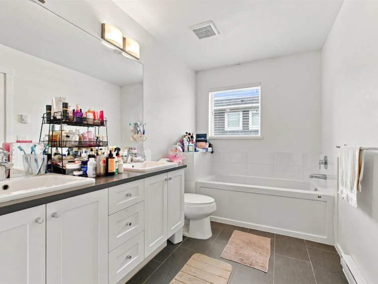 128-15230 Guildford Drive, Surrey, BC, V3R 0C8 - 28