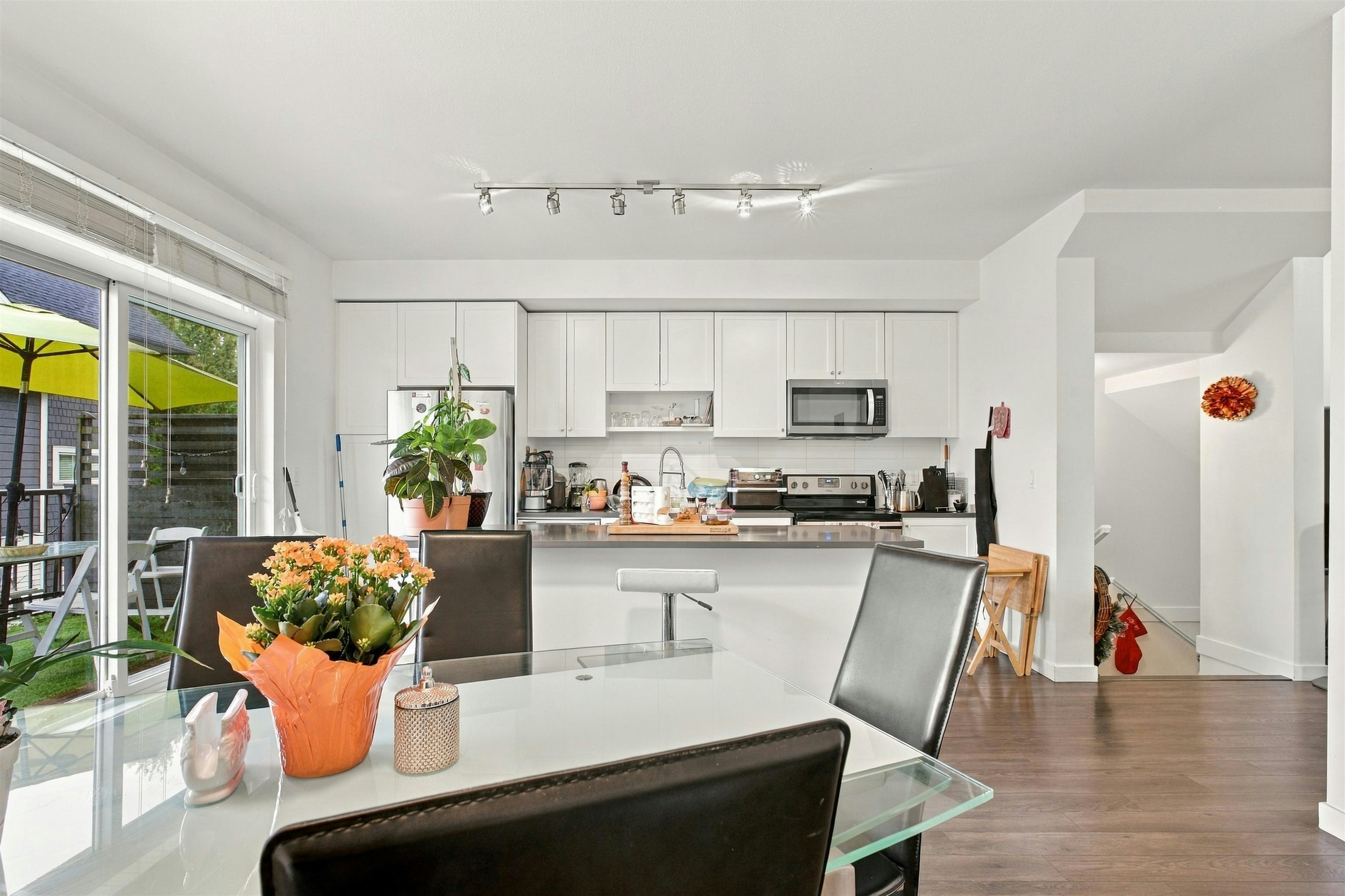 128-15230 Guildford Drive, Surrey, BC, V3R 0C8 - 13