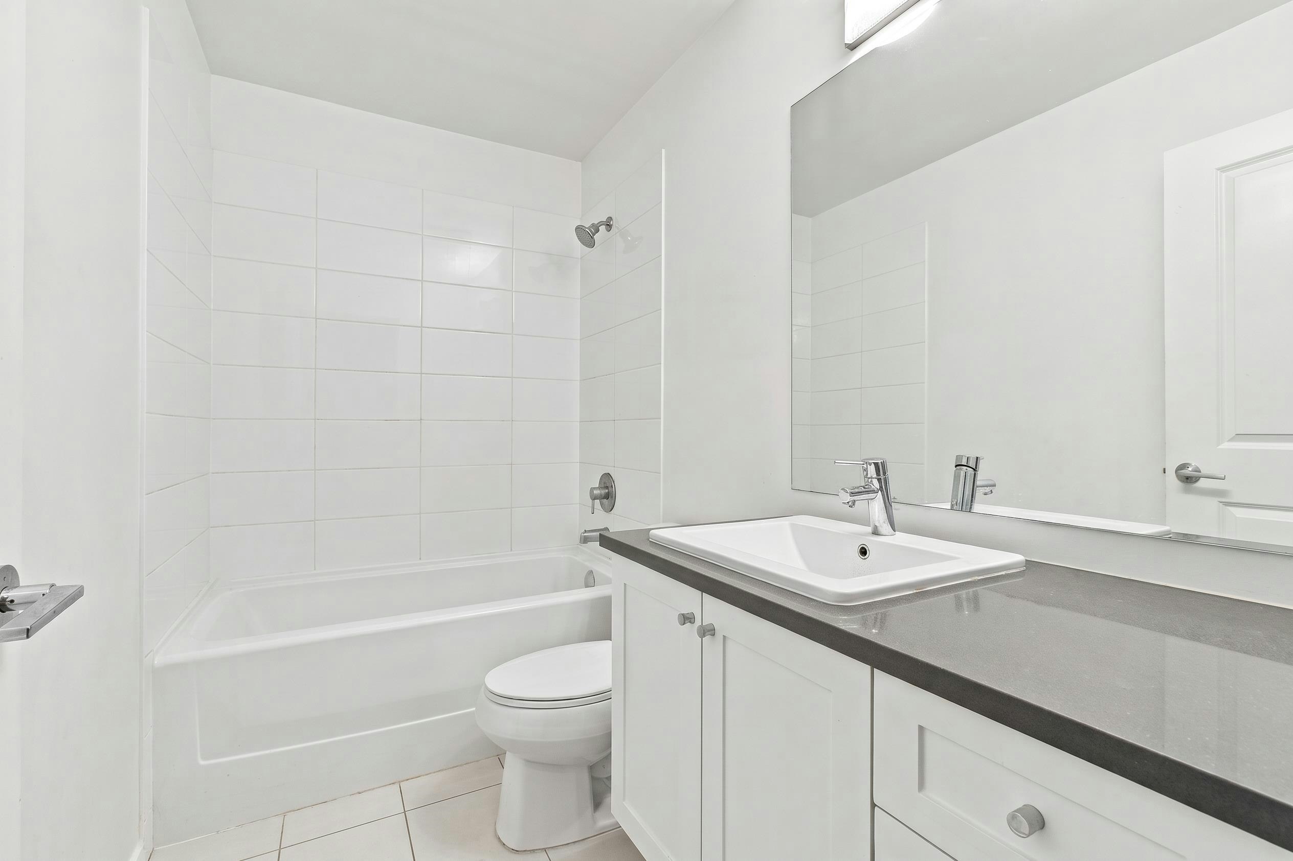 128-15230 Guildford Drive, Surrey, BC, V3R 0C8 - 36