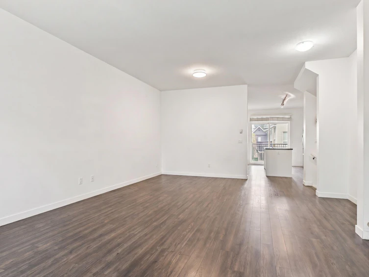 128-15230 Guildford Drive, Surrey, BC, V3R 0C8 - 5
