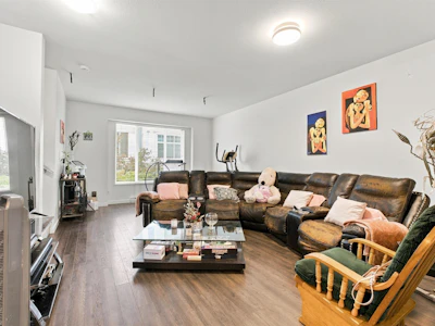 128-15230 Guildford Drive - 4