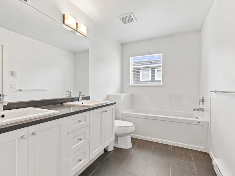 128-15230 Guildford Drive, Surrey, BC, V3R 0C8 - 27