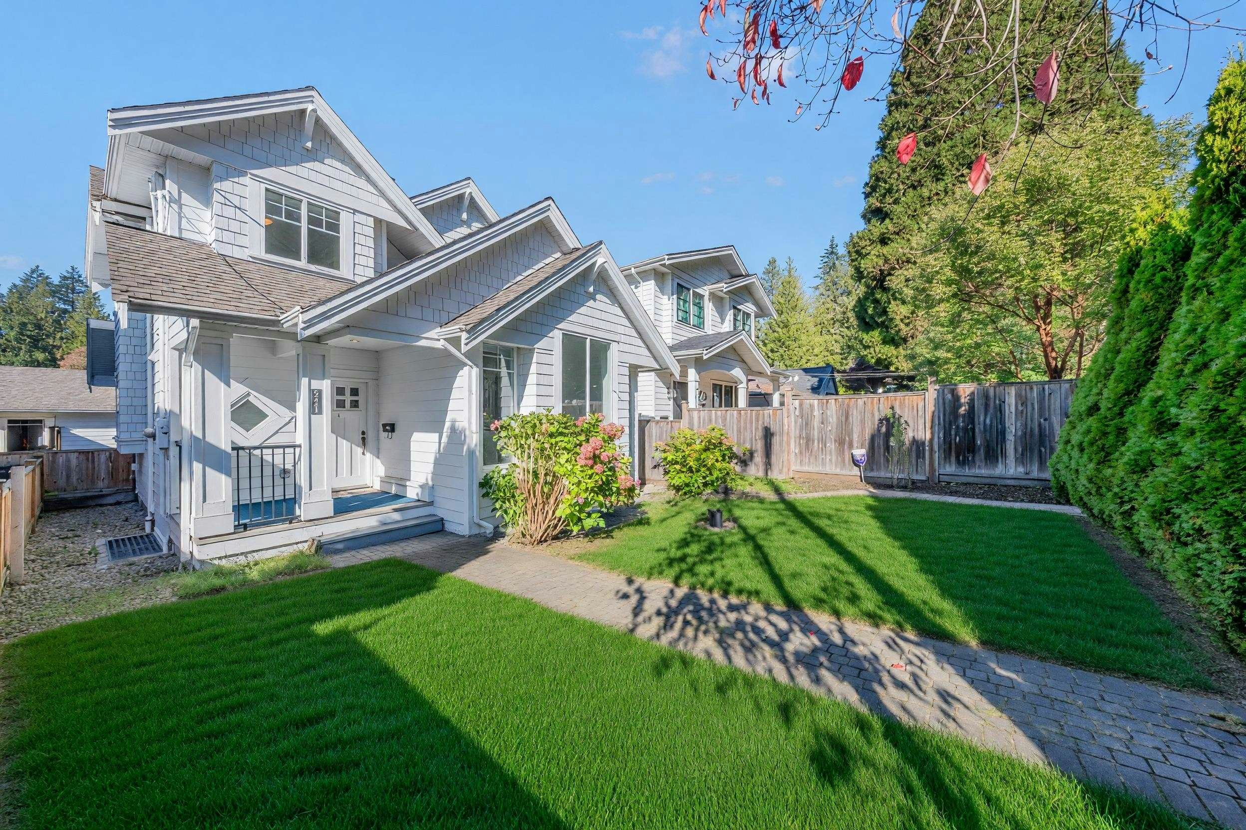 2411 George Street, North Vancouver, BC, V7P 2N4 - 30