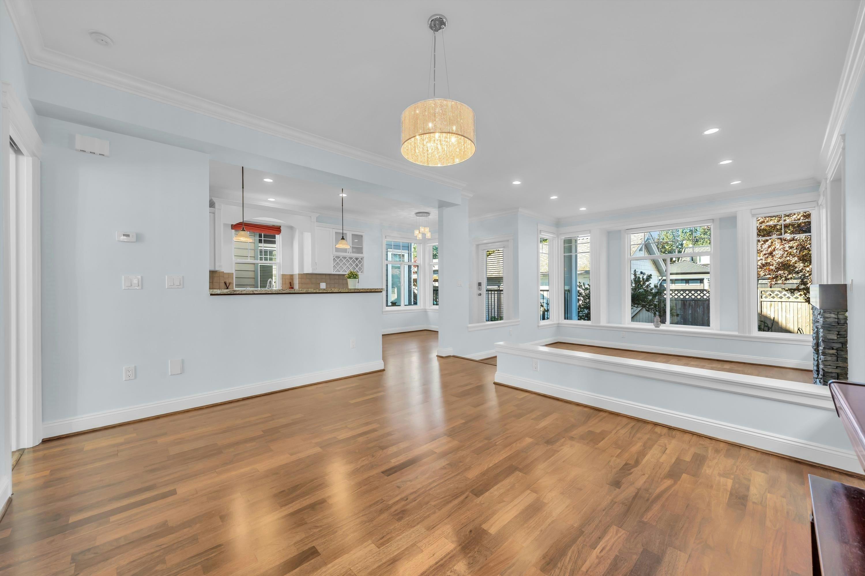 2411 George Street, North Vancouver, BC, V7P 2N4 - 6