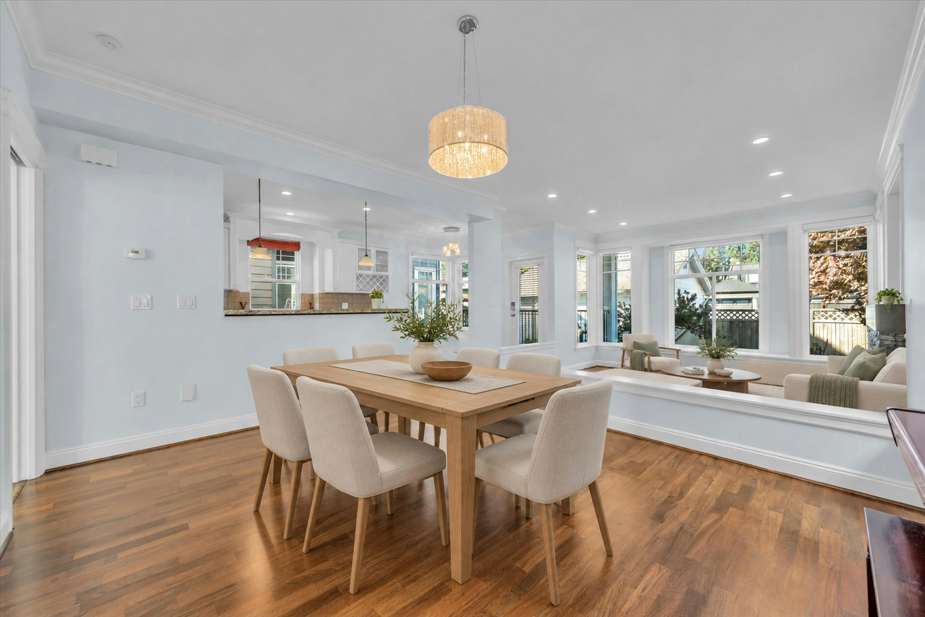 2411 George Street, North Vancouver, BC, V7P 2N4 - 5