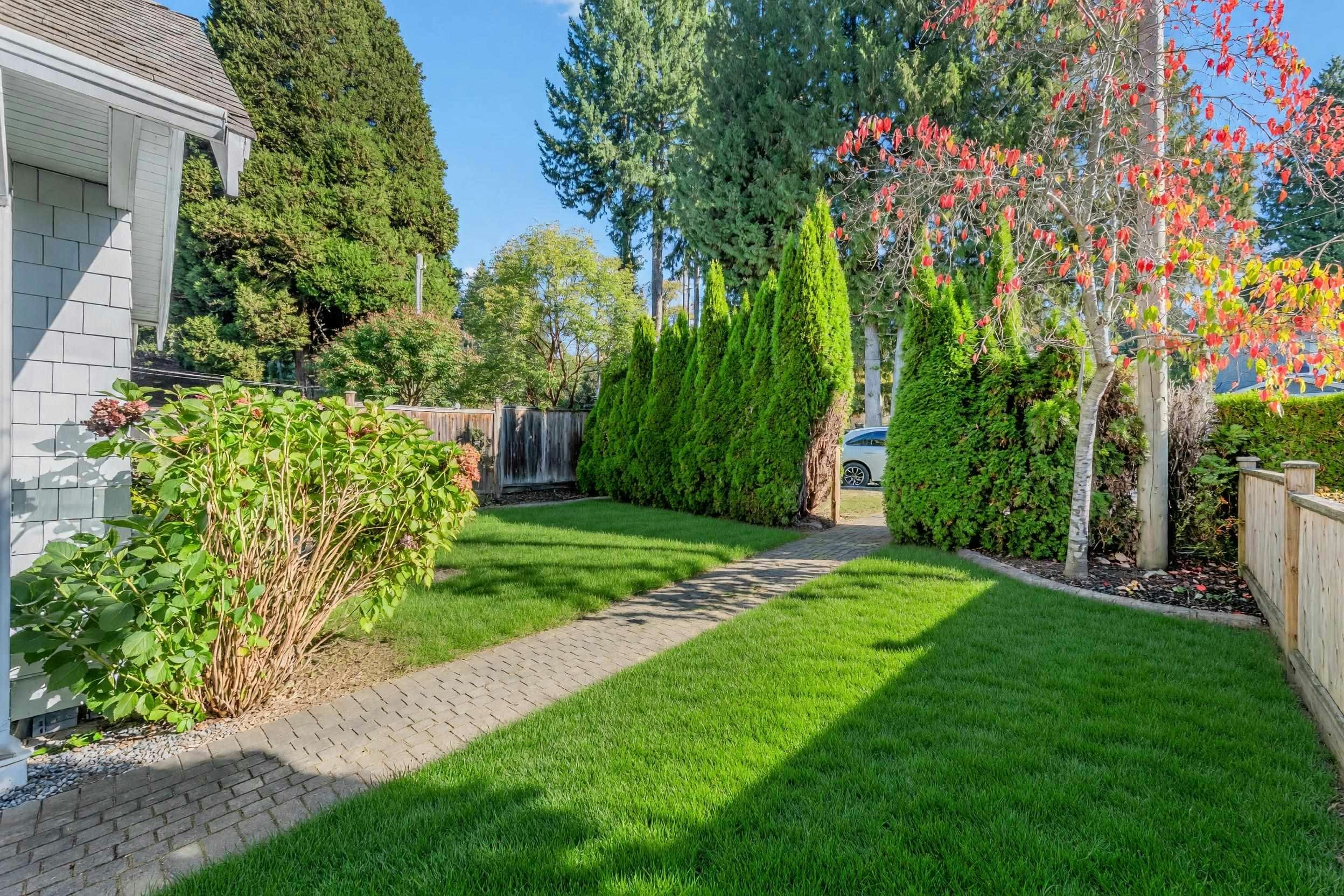 2411 George Street, North Vancouver, BC, V7P 2N4 - 29