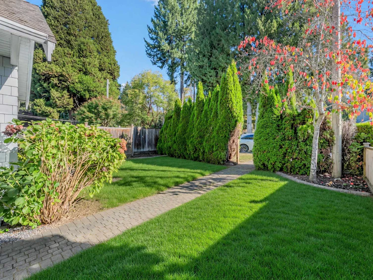 2411 George Street, North Vancouver, BC, V7P 2N4 - 29