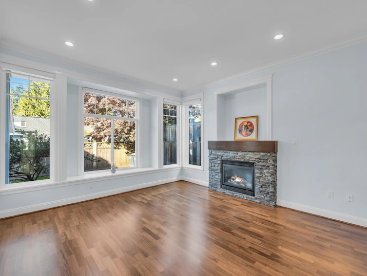 2411 George Street, North Vancouver, BC, V7P 2N4 - 8
