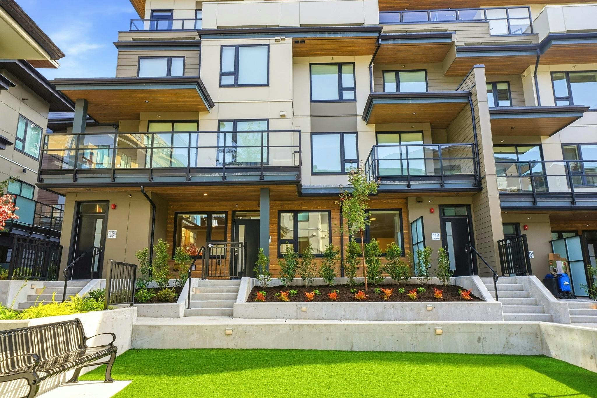 111-950 Lytton Street, North Vancouver, BC, V7H 0C4
