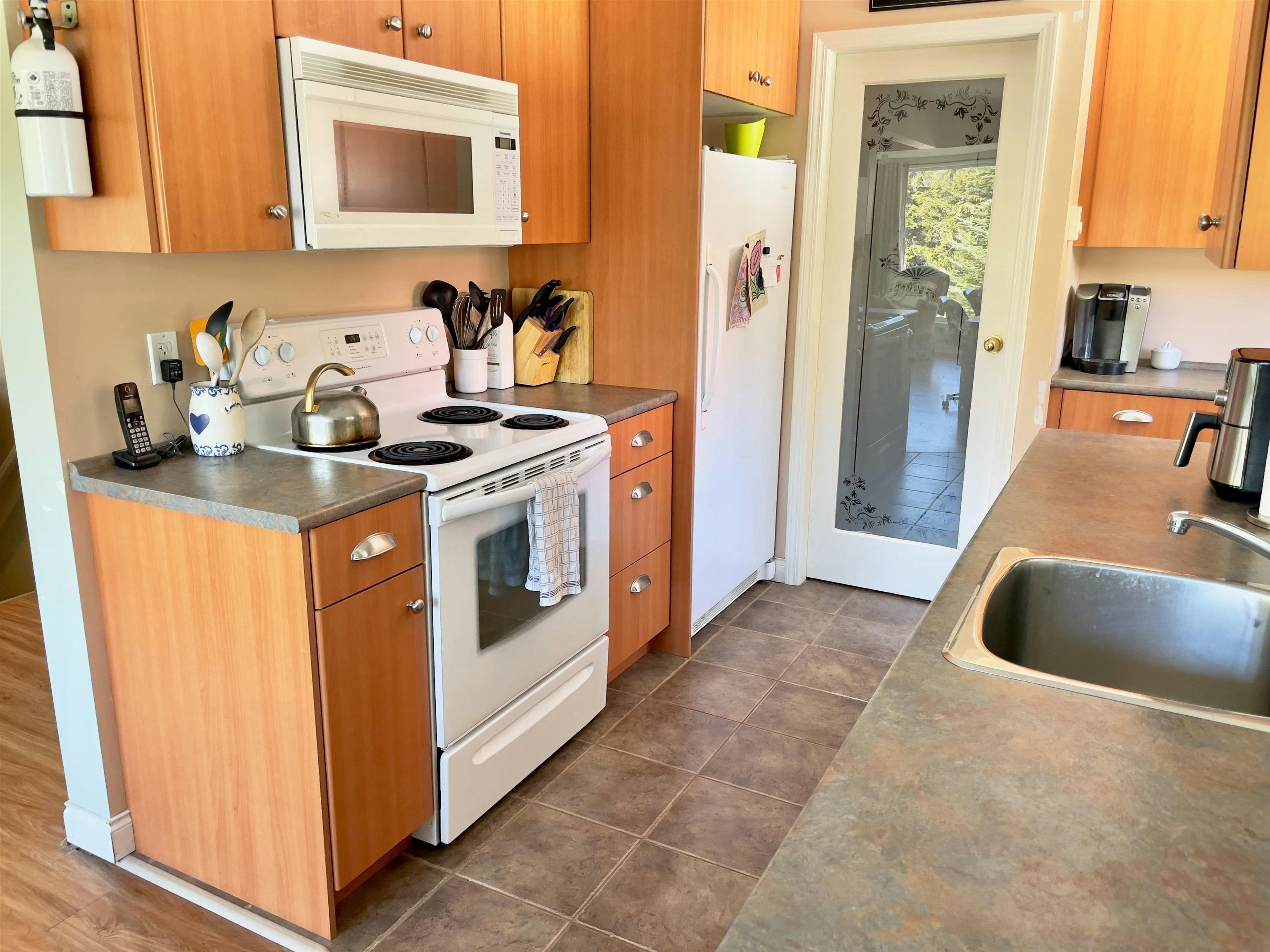 20817 Sakwi Creek Road, Mission, BC, V0M 1A1 - 16