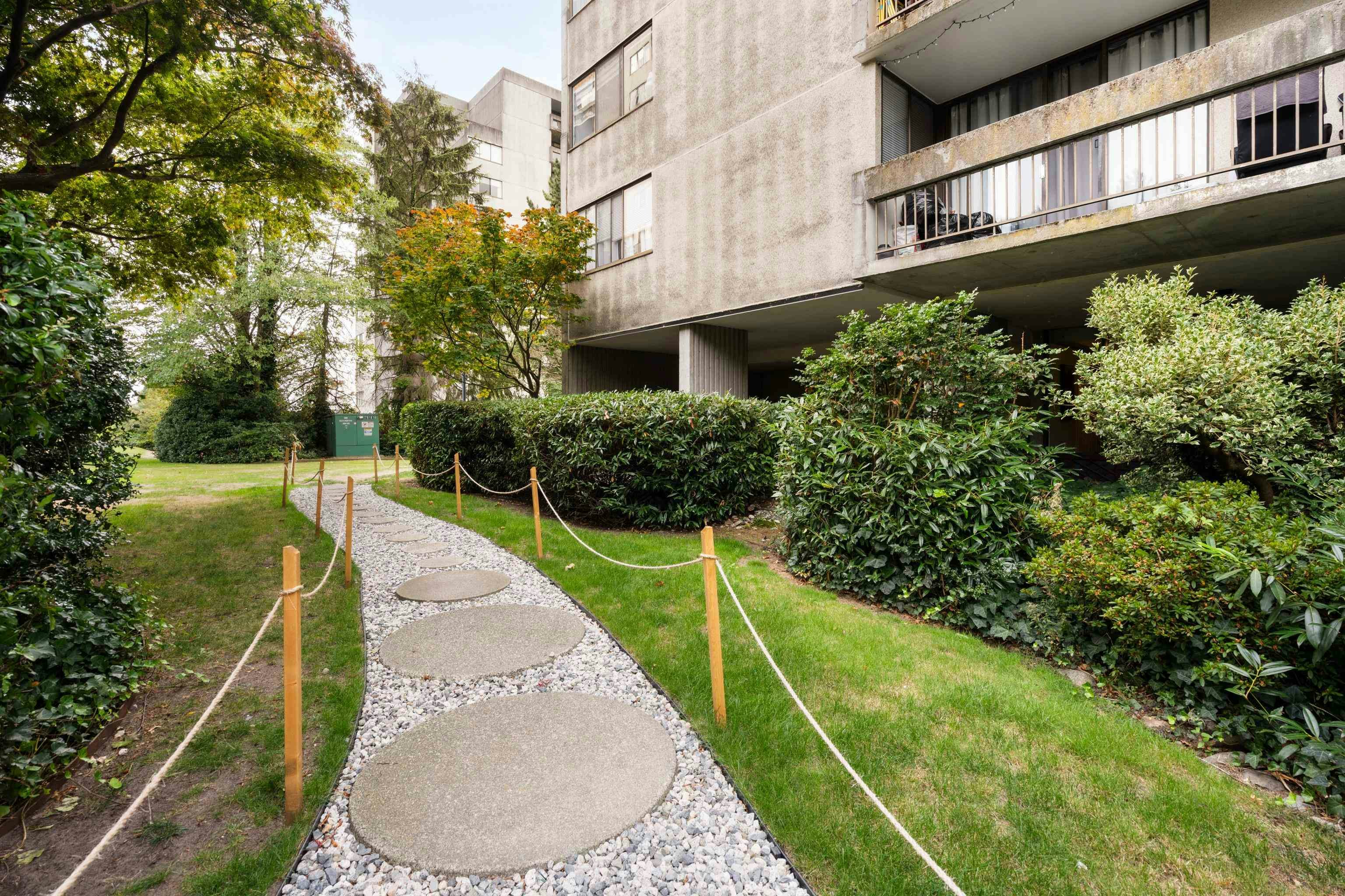 704-6689 Willingdon Avenue, Burnaby, BC, V5H 3Y8 - 32