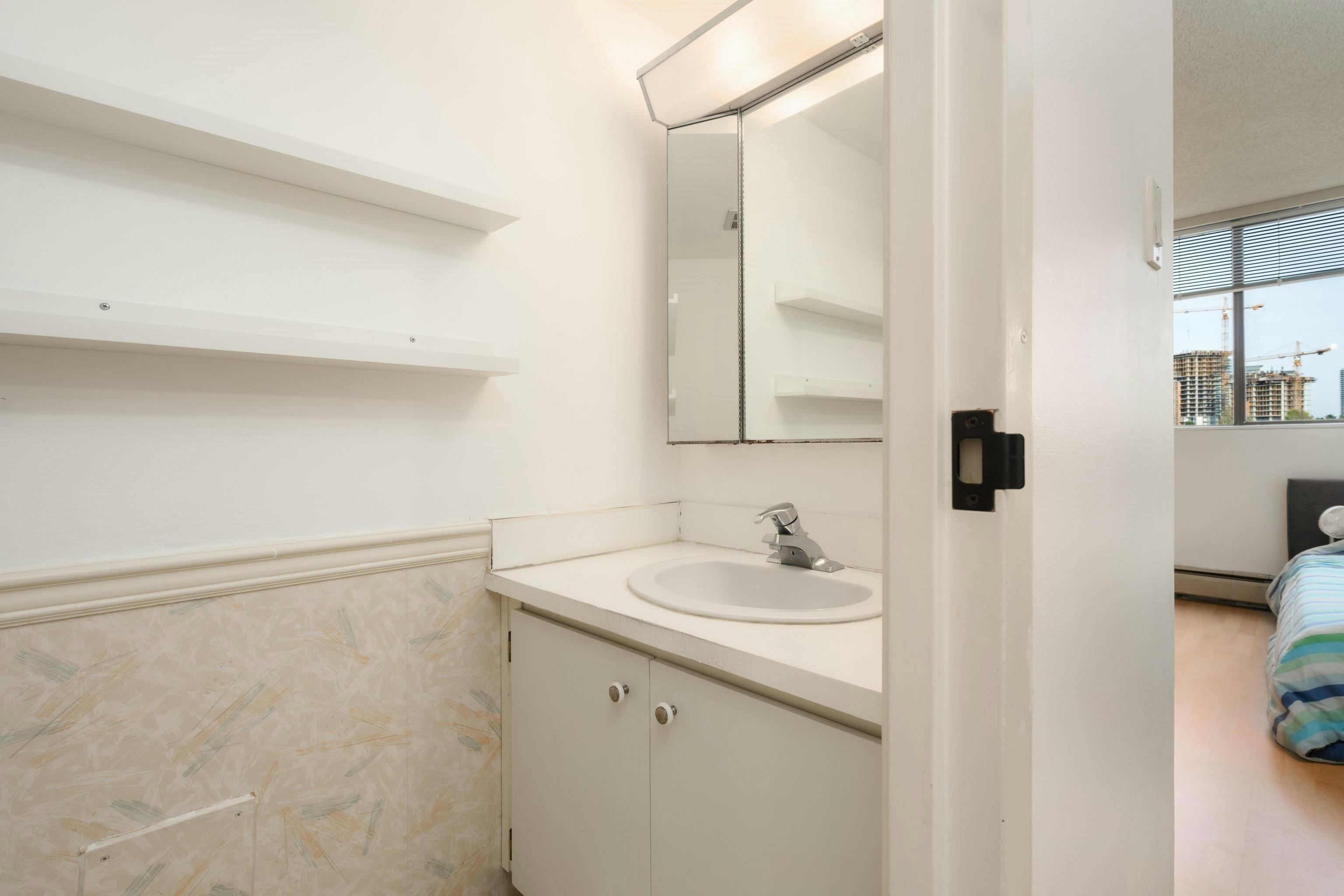 704-6689 Willingdon Avenue, Burnaby, BC, V5H 3Y8 - 14