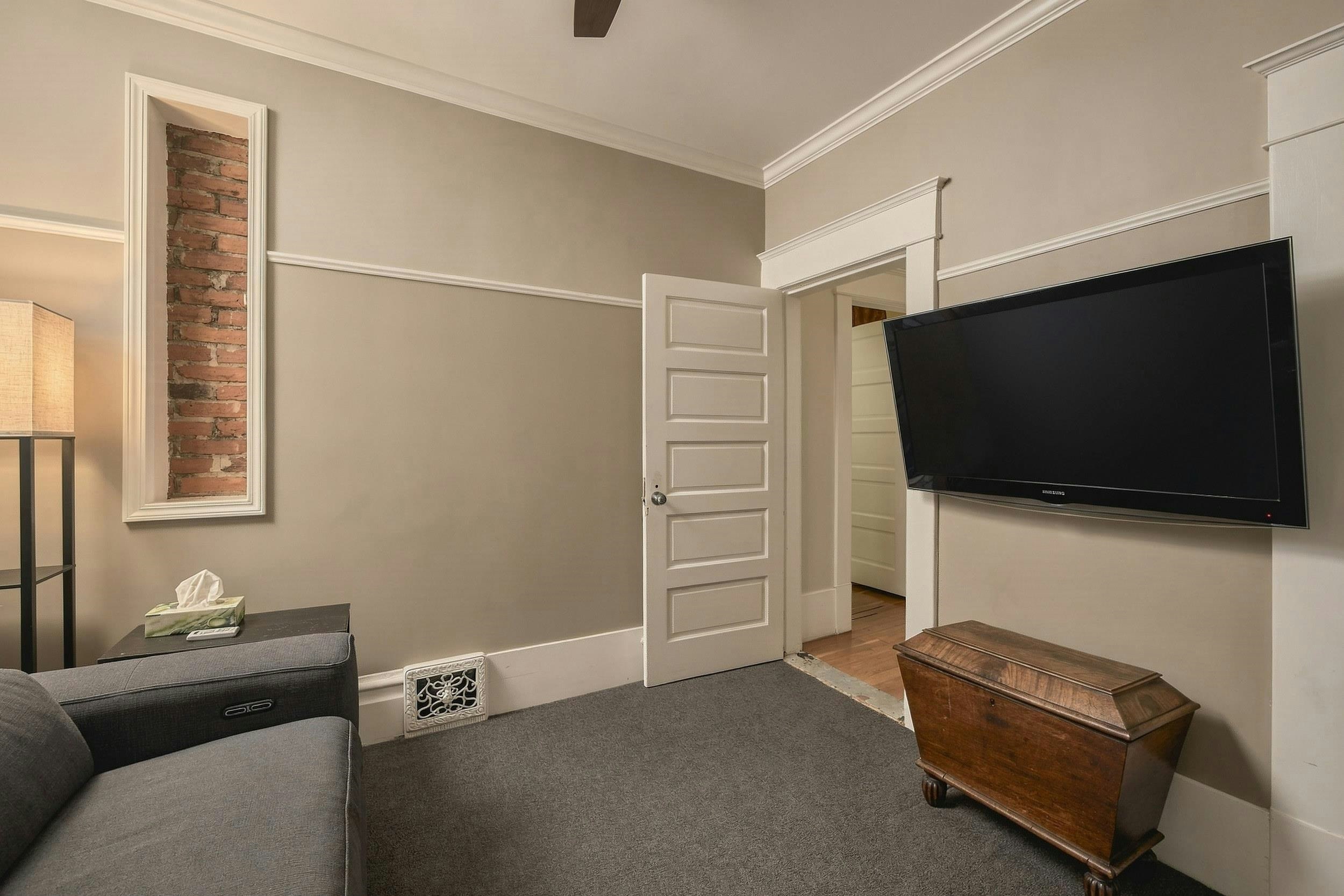 1761 E 4th Avenue, Vancouver, BC, V5N 1J9 - 22