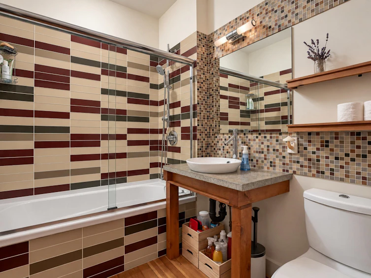 1761 E 4th Avenue, Vancouver, BC, V5N 1J9 - 24