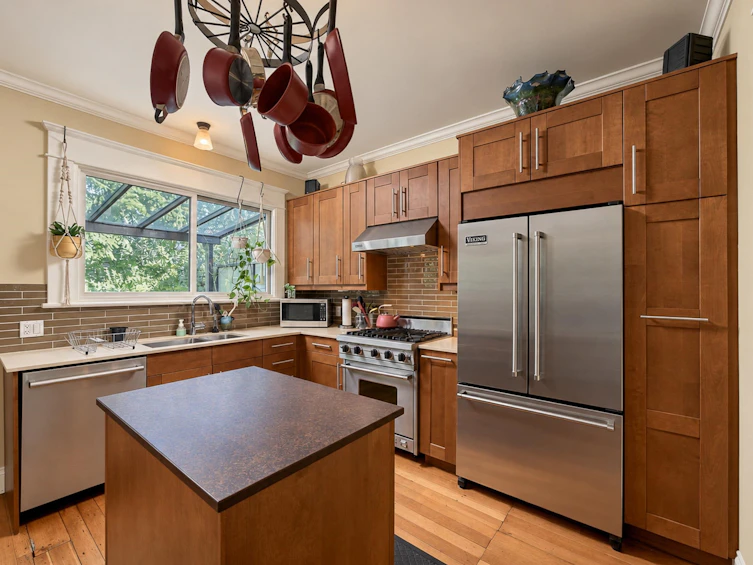 1761 E 4th Avenue, Vancouver, BC, V5N 1J9 - 11