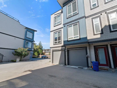 29-5515 199a Street - 2