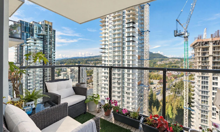 3701-1178 Heffley Crescent