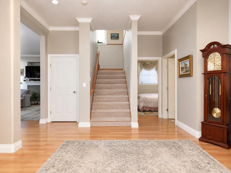 607 Sunset Avenue, Coquitlam, BC, V3K 2B8 - 4